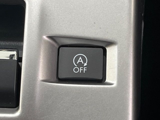 �y�A�C�h�����O�X�g�b�v�z�ԐM����a�؂Œ�Ԃ����ۂɃG���W�����~���A���ʂȔR���̏����}���܂��B�R��������ی�ɂȂ���@�\��G���W���̓u���[�L�𗣂��΍Ďn�����܂��B