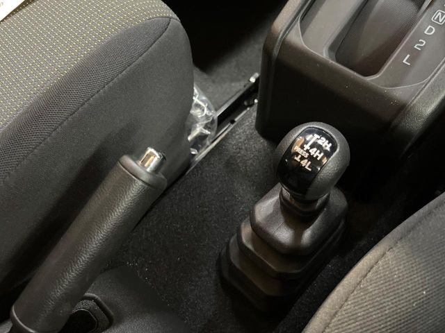 4WD�̂��Ԃł��̂ŁA�ᓹ�ł����S�ł���~��n�n��ɂ��Z�܂��̕��ȊO�ɂ��A�E�B���^�[�X�|�[�c����̕���~��n��֋A�Ȃ����@�������ɂ���������!