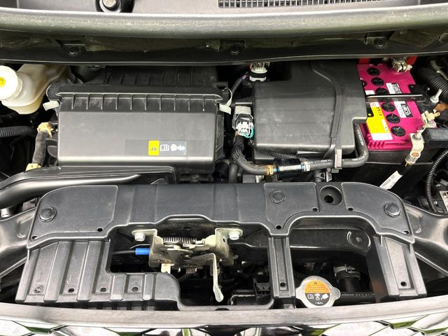 親切・丁寧な専門メカニックスタッフが応対!・車検・点検整備・事故等の修理などアフターサービスも安心。お車のカスタマイズもネクステージのサービススタッフまでご相談ください!