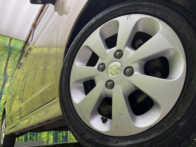 �y����14�C���`�A���~�z�C�[���z�O�ςɃ}�b�`���������A���~�z�C�[���𑕒����Ă���܂��B�e��ЊO�A���~�z�C�[����A�X�^�b�h���X�^�C�����戵�����Ă���܂��B���񂲑��k����������