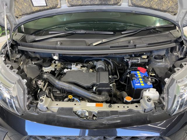 親切・丁寧な専門メカニックスタッフが応対!・車検・点検整備・事故等の修理などアフターサービスも安心。お車のカスタマイズもネクステージのサービススタッフまでご相談ください!