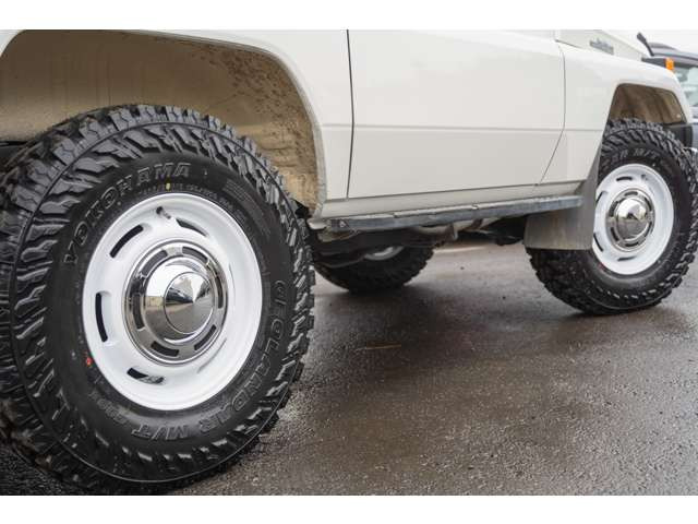 �V�i���R�n�}�W�I�����_�[�}�b�h�^�C���ƐV�i�f�B�[���^�C�v�A���~�z�C�[��