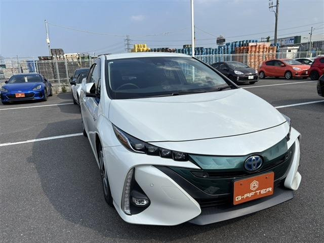 プリウスPHV(トヨタ) 1.8 A　1オーナー 純正11.6型ナビ バックモニター 中古車画像