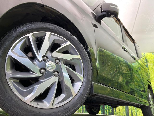 【純正15インチアルミホイール】外観にマッチした純正アルミホイールを装着しております。各種社外アルミホイールや、スタッドレスタイヤも取扱いしております。是非ご相談ください♪