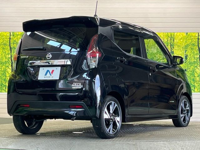 『このお店で買ってよかったと思っていただけるような商談・アフターフォローを心がけております。店舗スタッフ一同、お客様のご来店をお待ちしております。』