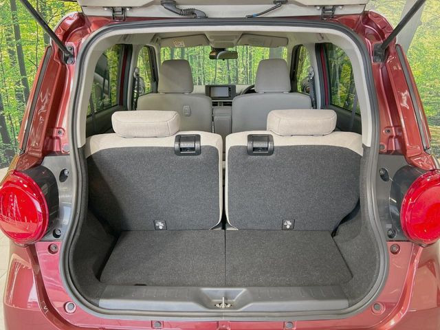 ���i�̂���������ʋ΁A���}���ɏ\���ȉ׎��X�y�[�X���m�ۂ��Ă���܂��B�Z�J���h�V�[�g��|���ƁA�傫�ȉו��̐ύڂ��\�ł���