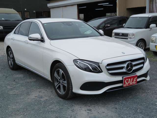 EクラスE200 4マチック アバンギャルド 4WD