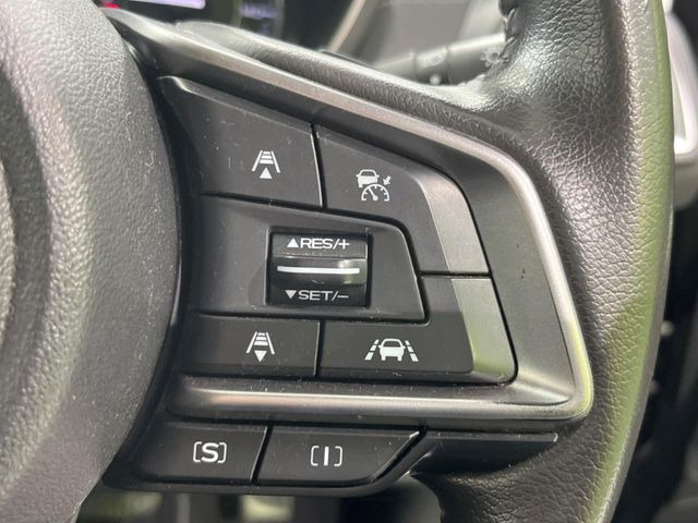 【全車速追従機能付クルーズコントロール】高速道路での長距離走行が楽に!!自動で速度を保つクルーズコントロールが、衝突軽減システムと連携し、前方の車両を感知して車間を保つように速度調節してくれます!!