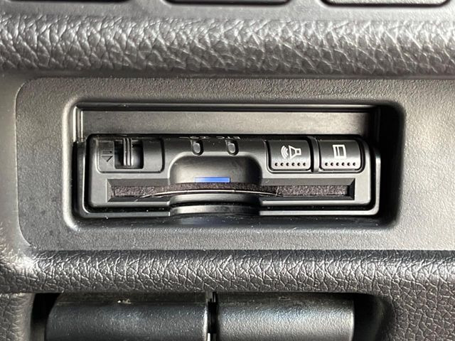 【ETC】高速道路の料金所をストレスなく通過!話題のスポットやサービスエリアに多い「スマートIC」利用時は必須のアイテムです。当店でセットアップを実施、ご納車当日からすぐにご利用いただけます!