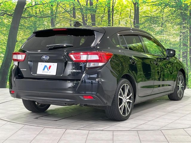 ☆全国のネクステージからお取り寄せが可能※!遠方の店舗に展示してあるクルマが気になる場合も、最寄りの店舗でご覧いただくことが可能です!是非私たちに要望をお聞かせください!※別途費用