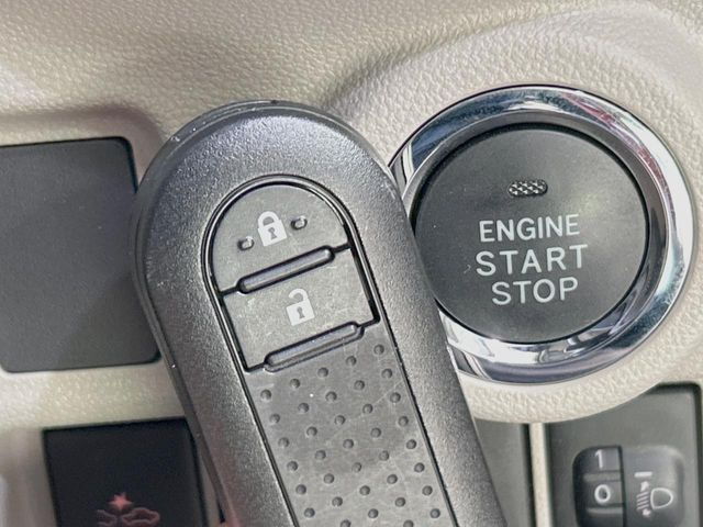 �y�L�[�t���[�V�X�e���z�J�o����|�P�b�g�ɓ��ꂽ�܂܂ł��h�A�̎{���E�������\�ȃX�}�[�g�L�[�𑕔��B�G���W���̃I���E�I�t�����J�M�����o���K�v����������Ƃ��Ă��֗��ł���