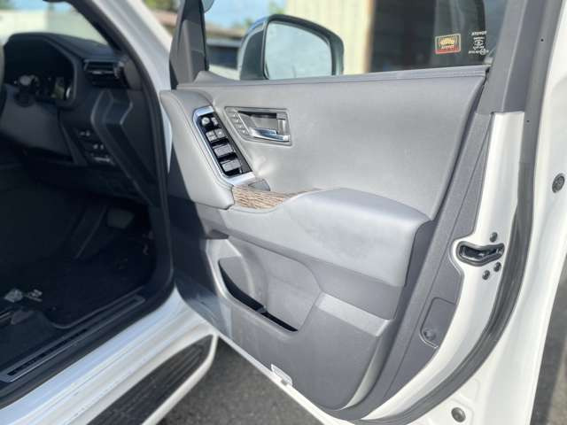 トヨタ ランドクルーザー300 3.5 ZX 4WD ワンオーナー/車庫保管