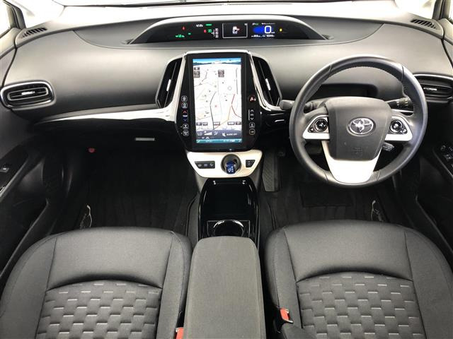 プリウスPHV1.8 A