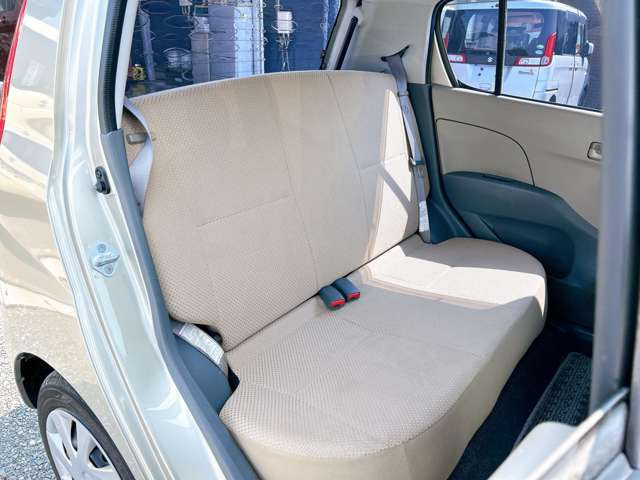 当店では厳選したお車を毎月100台以上の仕入れを行ない、お得な価格で皆様にご提供させて頂いております♪