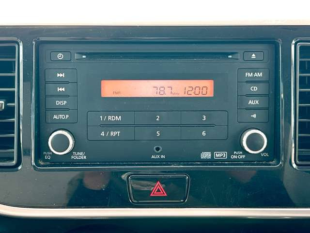 お好みのカーナビへのカスタムもお答えいたします!ご希望の際には当店スタッフまでお気軽にご相談下さい♪