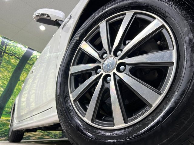 �y15�C���`�A���~�z�C�[���z�O�ςɃ}�b�`�����A���~�z�C�[���𑕒����Ă���܂��B�e��A���~�z�C�[����A�X�^�b�h���X�^�C�����戵�����Ă���܂��B���񂲑��k����������