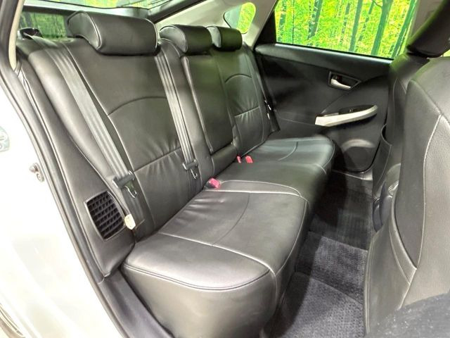 �R���p�N�g�J�[�ł����A�Z�J���h�V�[�g�͏\���ȍL����������K�ɂ���肢�������܂���V�[�g��|���đ傫�ȉו���ς񂾂�ƁA�p�r�̕����L��1��ł��B