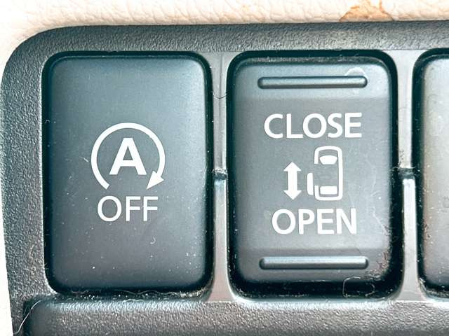 【電動スライドドア】ドアの開閉をワンタッチで行うことができます♪便利な機能の一つですね♪