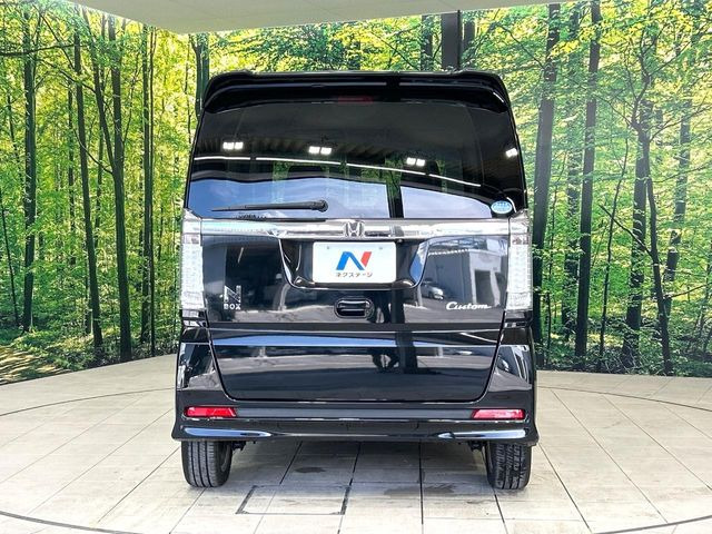 安心の最長10年・走行無制限保証(有償)をご用意。保証内容も充実はもちろん、無料点検&オイル交換や、年中無休の全国・24時間ロードサービスも付帯されておりますのでご安心下さい。