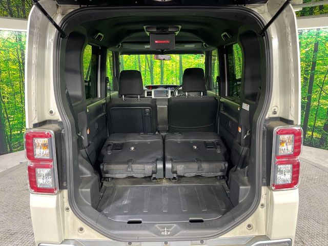 普段のお買い物や通勤、送迎等に十分な荷室スペースを確保しております。セカンドシートを倒すと、大きな荷物の積載も可能です♪