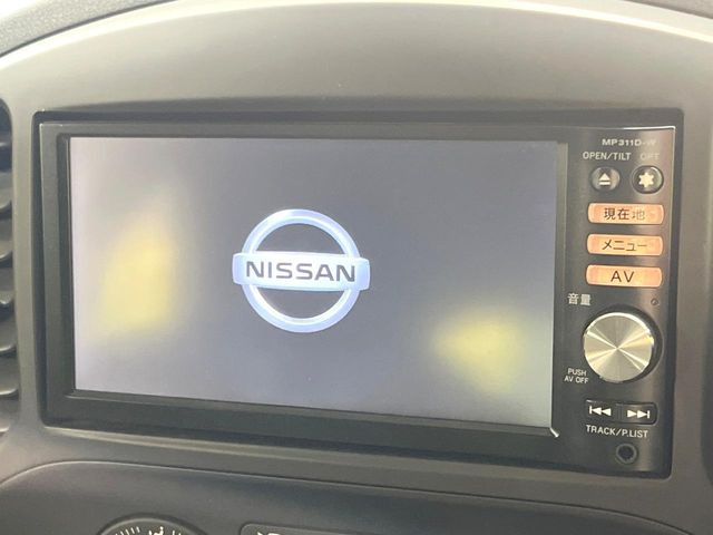 【純正ナビ】人気の純正ナビを装備しております。ナビの使いやすさはもちろん、オーディオ機能も充実!キャンプや旅行はもちろん、通勤や買い物など普段のドライブも楽しくなるはず♪