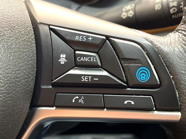 �y�v���p�C���b�g�z�������H�ł̒��������s���y��!!�a�؎��Ə��񑖍s�̃V�[���ŁA�A�N�Z���E�u���[�L�E�X�e�A�����O�������Ő��䂵�A�������^�]�̕��S���y�����Ă���܂���