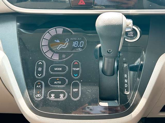 【オートエアコン】寒い冬も暑い夏でも自動で設定した温度に調節してくれます♪