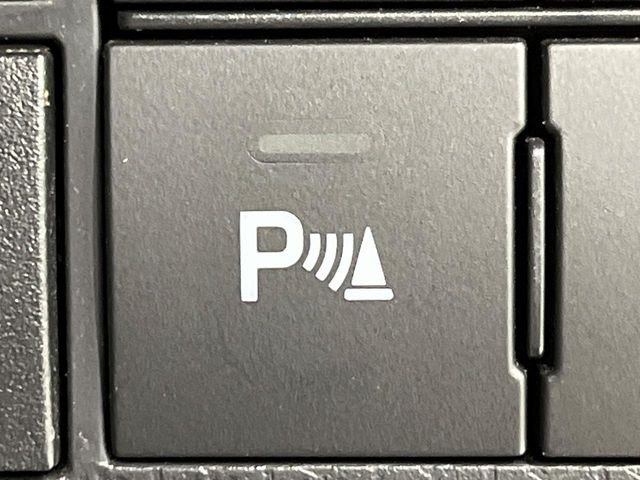 【コーナーセンサー】バンパーに付いたセンサーが障害物を検知!一定の距離に近づくとアラートで教えてくれます♪狭い駐車スペースや車庫入れ時も安心ですね☆