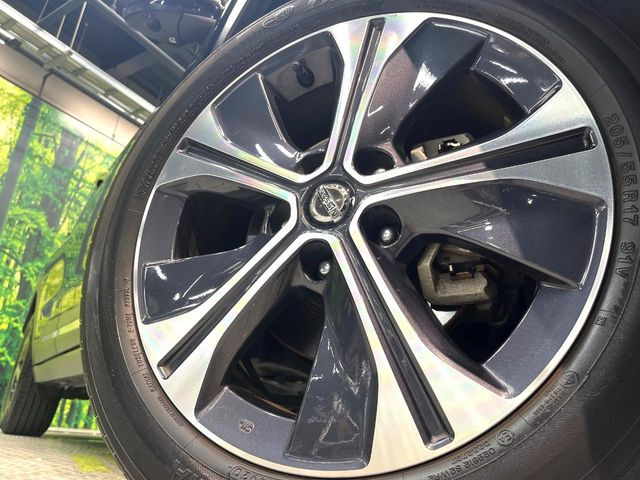 �y����17�C���`�A���~�z�C�[���z�O�ςɃ}�b�`���������A���~�z�C�[���𑕒����Ă���܂��B�e��ЊO�A���~�z�C�[����A�X�^�b�h���X�^�C�����戵�����Ă���܂��B���񂲑��k����������