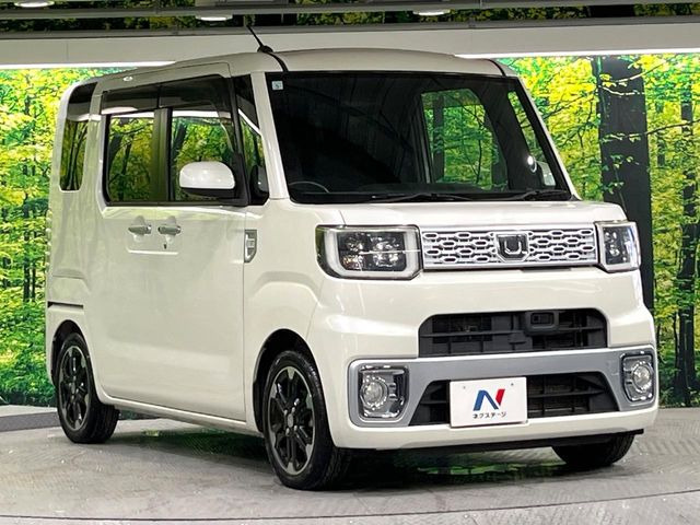 大好評のボディコーティング「弾スプラッシュコート」もご納車までに施工可能。通常のガラスコートと異なる、耐久年数6年の無機質ガラスコーティングが、ボディをキレイな状態に保ってくれます。