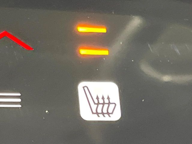 �y�V�[�g�q�[�^�[�z�������ɏd�󂷂�V�[�g�q�[�^�[!�G�A�R����葁�����܂��Ă����̂Ŋ�����̐l�����S�ł��ˁ�G�A�R���̉����͊������邩����A�Ƃ������ɂ����������߂ł��B