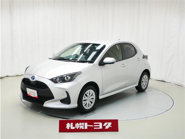 ヤリス1.5 ハイブリッド X E-Four 4WD