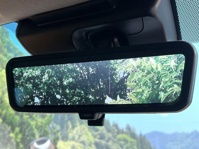 �y�f�W�^���C���i�[�~���[�z��Ȃ̑傫�ȉו��⓯��҂Ō�����m�F���Â炢���ł����S!�J�������B�e�����ԗ�����̉f�������[���~���[���ɕ\���B�N���A�Ȏ��E�ŏ󋵂̊m�F���\�ł�!