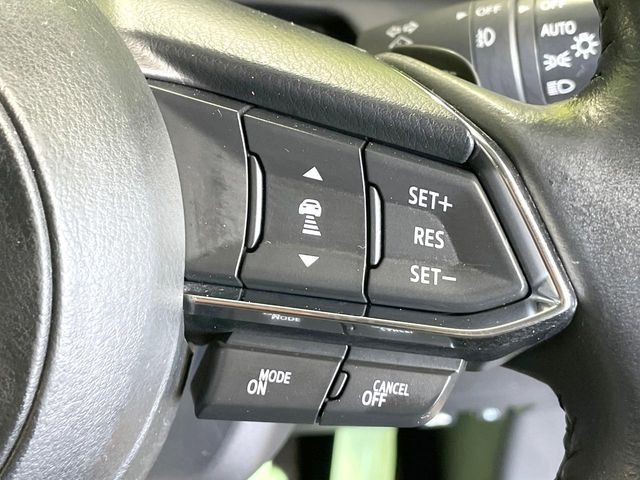 【マツダ・レーダークルーズコントロール】高速道路での長距離走行が楽に!自動で速度を保つクルーズコントロールが、衝突軽減システムと連携し、前方の車両を感知して車間を保つように速度調節してくれます!!