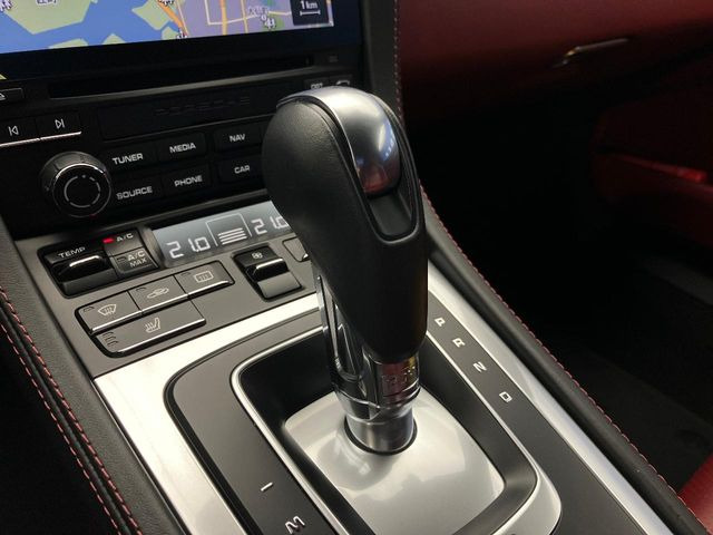 �C�ɂȂ�ӏ���A�摜�̃��N�G�X�g�Ȃǂ��C�y�ɃI�[�g�X�e�[�W��̃v���~�A���J�[���X�^�b�t�ɂ��₢���킹���������BTEL:072-224-4908