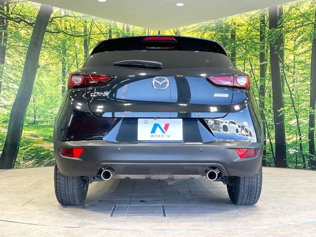 安心の最長10年・走行無制限保証(有償)をご用意。保証内容も充実はもちろん、無料点検&オイル交換や、年中無休の全国・24時間ロードサービスも付帯されておりますのでご安心下さい。