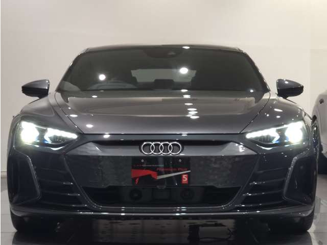 e-tron GT クワトロ4WD
