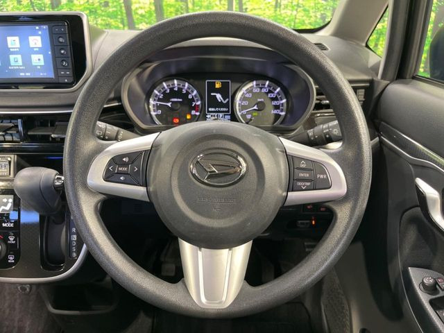 【ステアリングスイッチ】運転中、前方から目線をそらすことなく、オーディオ等の操作が可能な便利機能!安心&快適なドライブを演出してくれます♪