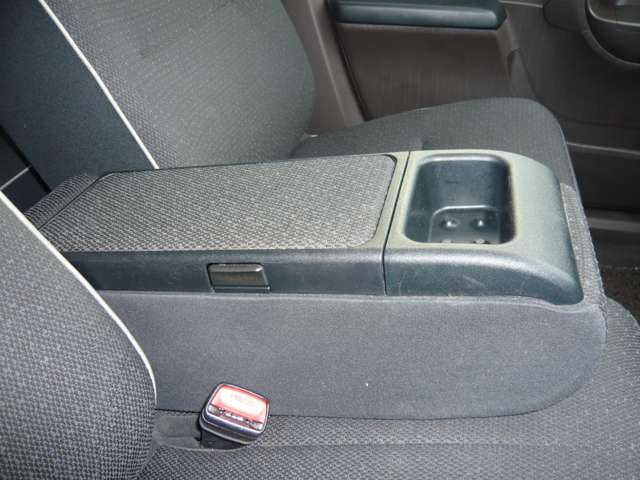 シート周りも工夫され運転手が使い易いようにデザインされています。