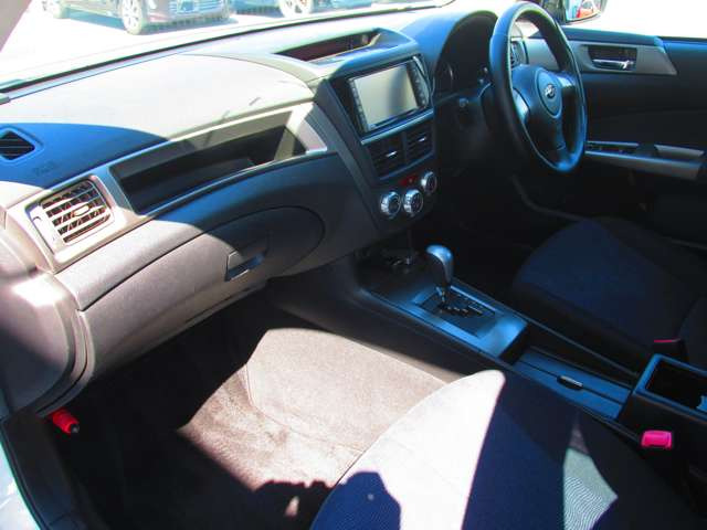 �{�������������肪�Ƃ��������܂��B������̎ԗ��f�ڒ��݌ɂ���!!�����X�̍ۂ͂��A�����肢�v���܂��B