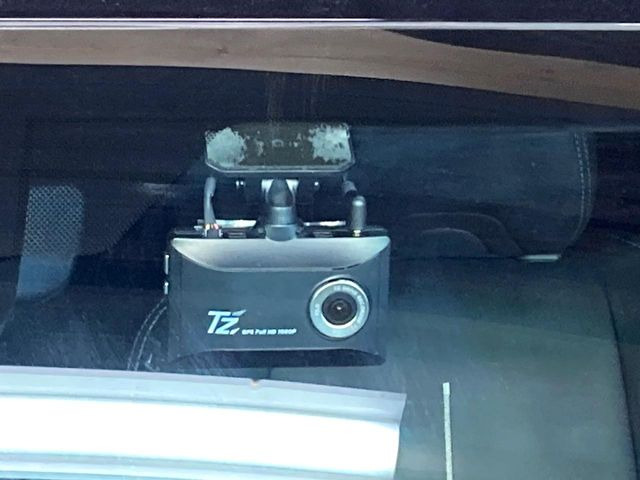 �y�h���C�u���R�[�_�[�z���S�E���S�ȃJ�[���C�t�ɕK�{�̃h���C�u���R�[�_�[�𑕔�!���s���͂������A������^�]�⎖�̂ɑ��������ۂ̏󋵂��f���ŋL�^���A����̃��X�N�ɔ����܂��B