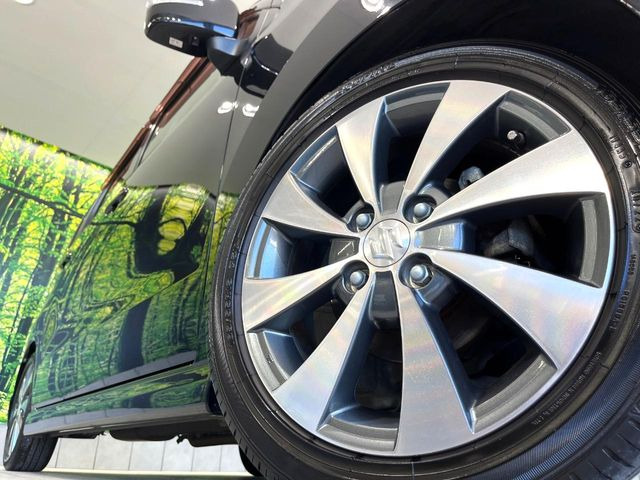 �y����15�C���`�A���~�z�C�[���z�O�ςɃ}�b�`���������A���~�z�C�[���𑕒����Ă���܂��B�e��ЊO�A���~�z�C�[����A�X�^�b�h���X�^�C�����戵�����Ă���܂��B���񂲑��k����������