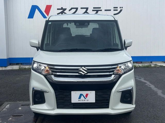 弊社では、全車『修復歴なし』のお車のみ取り扱っております。専任バイヤーによる厳選した仕入れの後、入庫後の車両チェックを行い、ネクステージが認定した高品質な中古車をご提供しております。