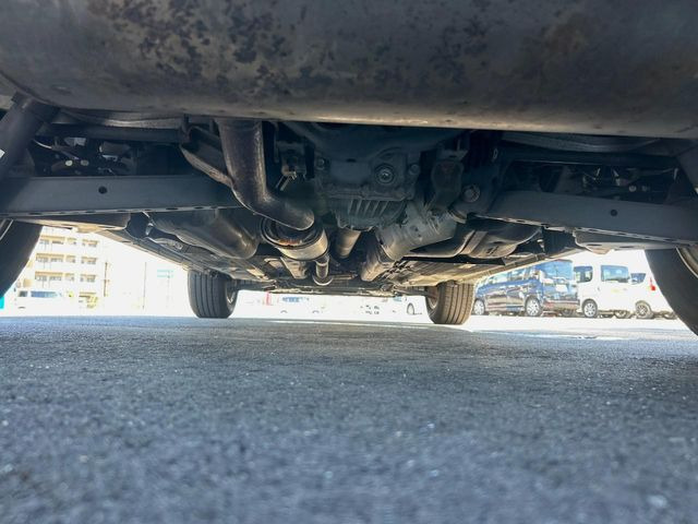 ●安心の最長10年・走行無制限保証(有償)をご用意。保証内容も充実はもちろん、無料点検&オイル交換や、年中無休の全国・24時間ロードサービスも付帯されておりますのでご安心下さい。