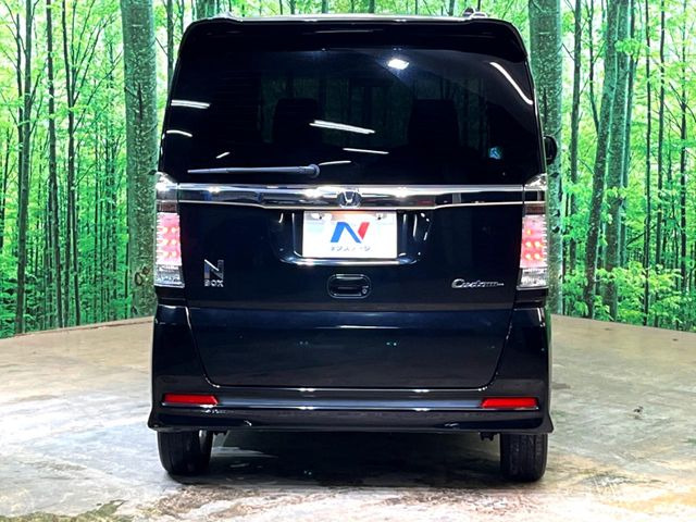 安心の最長10年・走行無制限保証(有償)をご用意。保証内容も充実はもちろん、無料点検&オイル交換や、年中無休の全国・24時間ロードサービスも付帯されておりますのでご安心下さい。