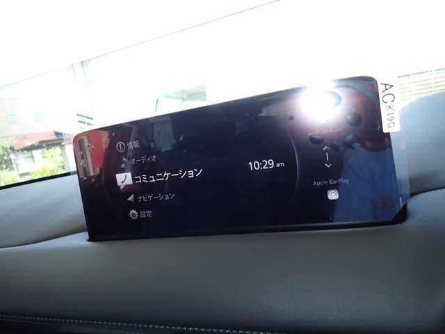 ��10.25�C���`�f�B�X�v���[�ESD�J�[�h�EUSB�������[�EBluetooth&�n���Y�t���[�ʘb�EAM/FM���W�I�Eipod�ڑ��Ή���