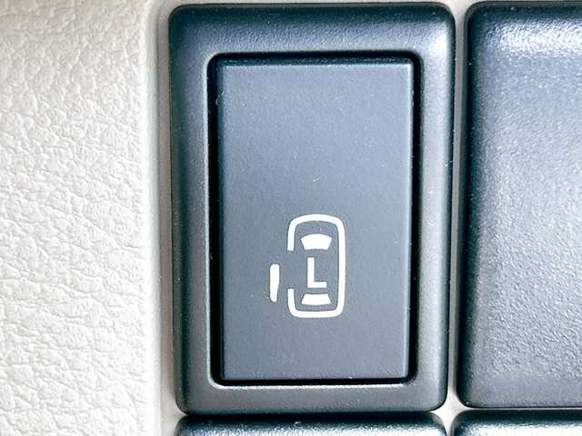 �y�d���X���C�h�h�A�z�h�A�̊J�������^�b�`�ōs�����Ƃ��ł��܂����֗��ȋ@�\�̈�ł��ˁ�