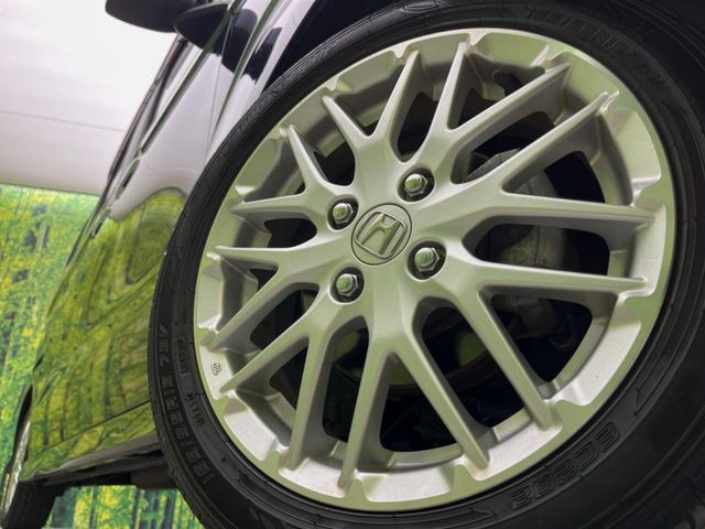 �y����15�C���`�A���~�z�C�[���z�O�ςɃ}�b�`���������A���~�z�C�[���𑕒����Ă���܂��B�e��ЊO�A���~�z�C�[����A�X�^�b�h���X�^�C�����戵�����Ă���܂��B���񂲑��k����������