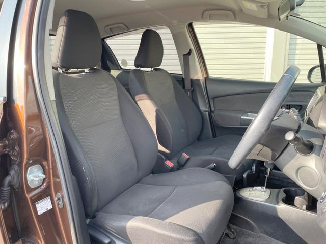 �^�]�Ȃ܂��ɂ͏\���ȃX�y�[�X������A�啿�ȕ��ł��������^�]���Ă�����������ł��B