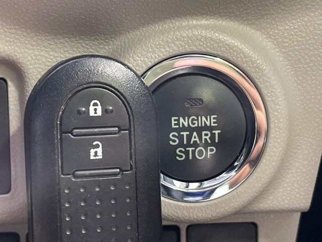 �y�L�[�t���[�V�X�e���z�J�o����|�P�b�g�ɓ��ꂽ�܂܂ł��h�A�̎{���E�������\�ȃX�}�[�g�L�[�𑕔��B�G���W���̃I���E�I�t�����J�M�����o���K�v����������Ƃ��Ă��֗��ł���